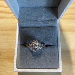 🚫🚫SOLD🚫🚫Stamped 925 Silver/18K Marquise Ring